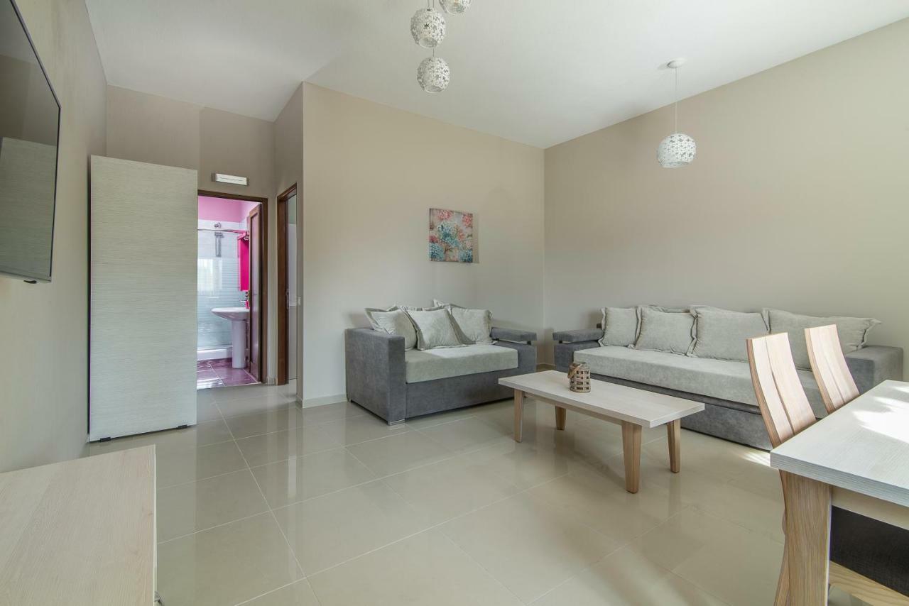 Luxury Apartments Marianna เนโอสมาร์มาราส ภายนอก รูปภาพ
