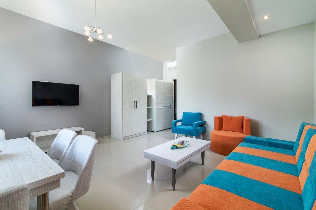 Luxury Apartments Marianna เนโอสมาร์มาราส ภายนอก รูปภาพ